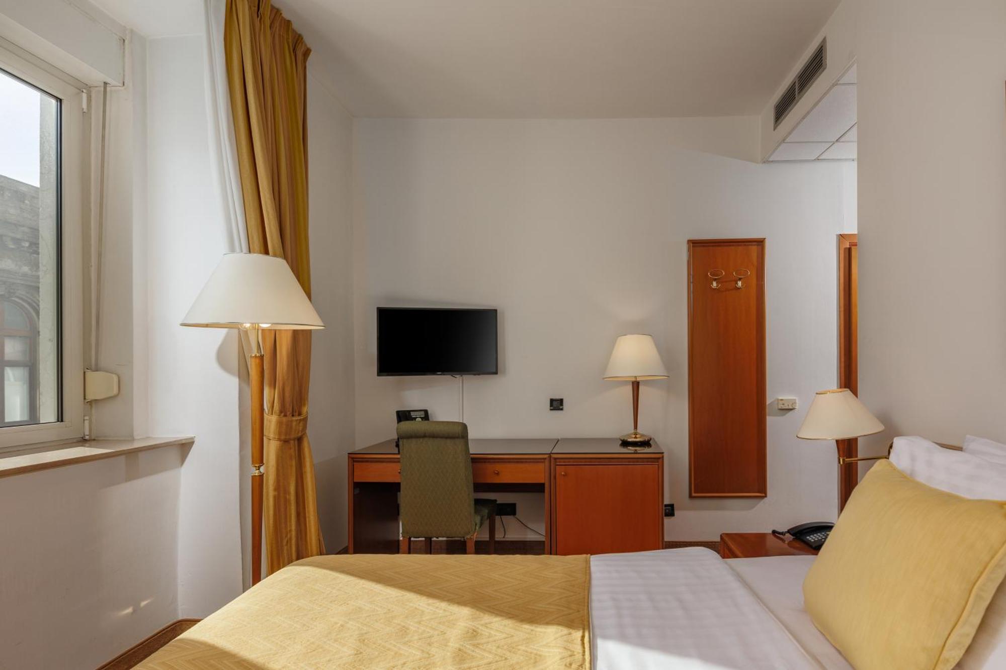 Grand Hotel Bonavia Ριέκα Δωμάτιο φωτογραφία