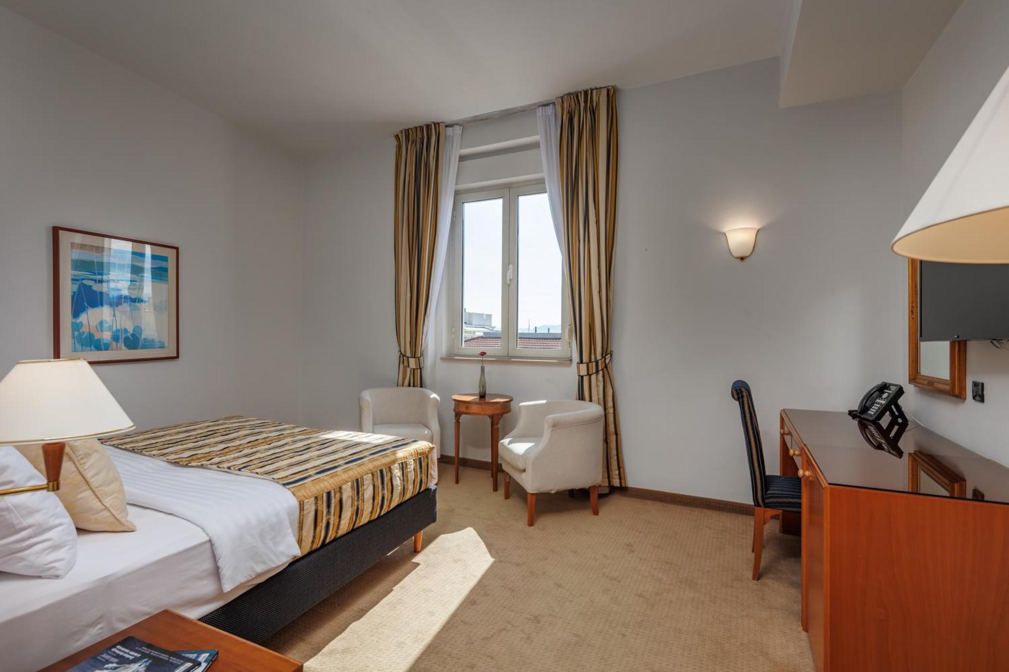 Grand Hotel Bonavia Ριέκα Εξωτερικό φωτογραφία