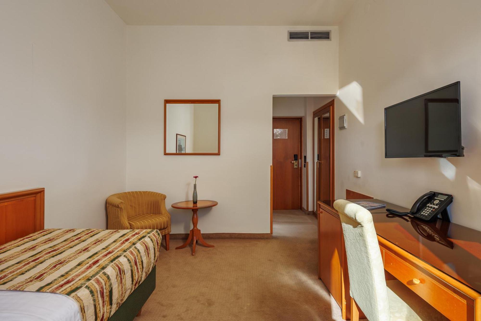 Grand Hotel Bonavia Ριέκα Εξωτερικό φωτογραφία